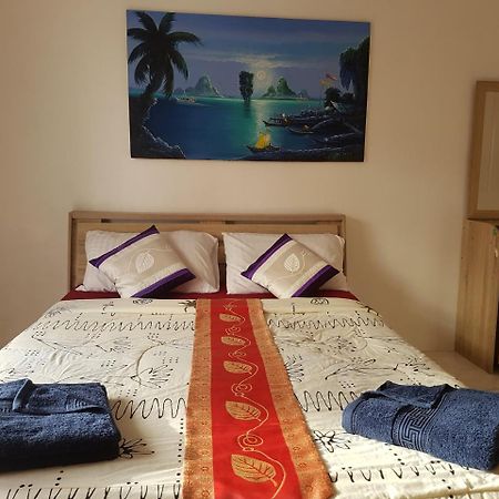 Sunshine Guesthouse Patong Buitenkant foto