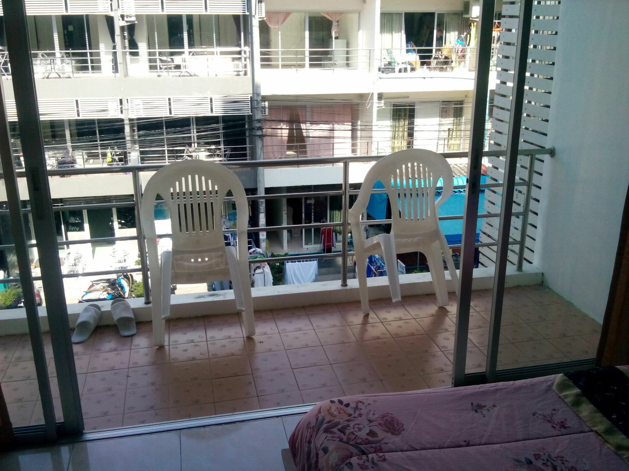 Sunshine Guesthouse Patong Buitenkant foto