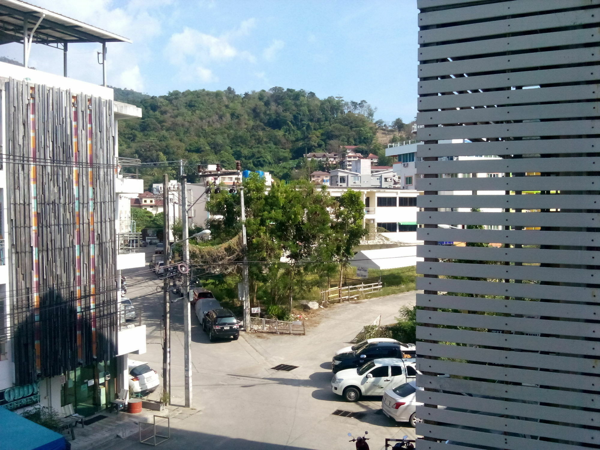 Sunshine Guesthouse Patong Buitenkant foto